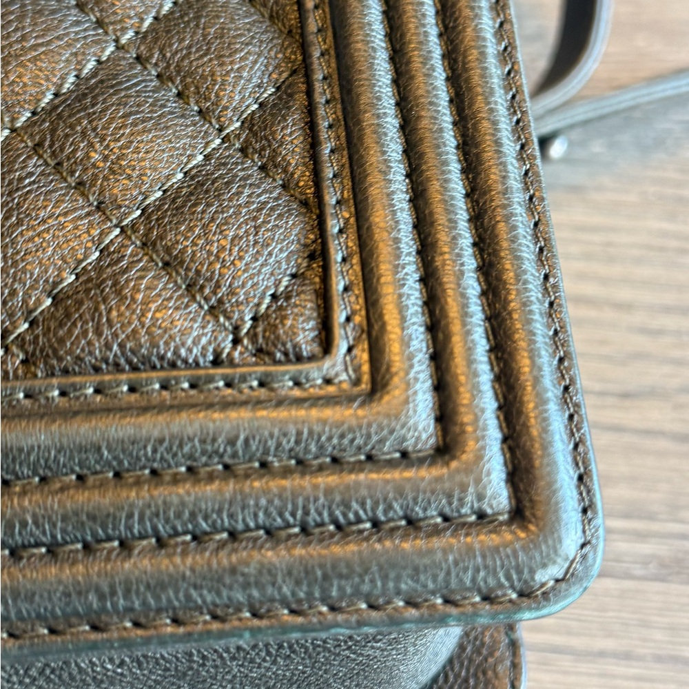Chanel Large Boy Bag - Picture 8 of 17